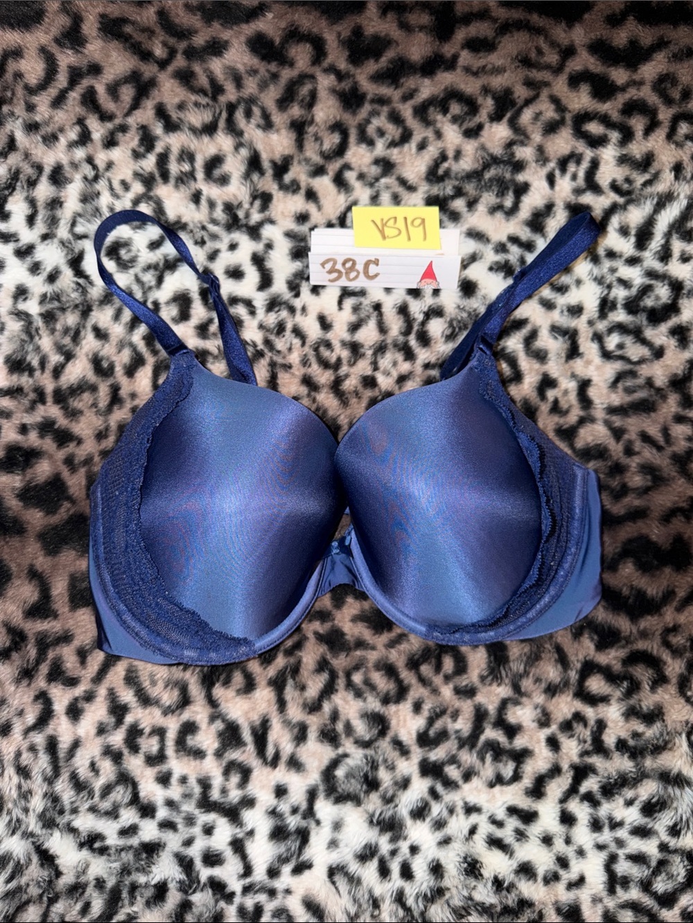 38C Vicki‘s Navy Blue Lace-Trim satin silky smooth lined VS 2013 Bra VS19